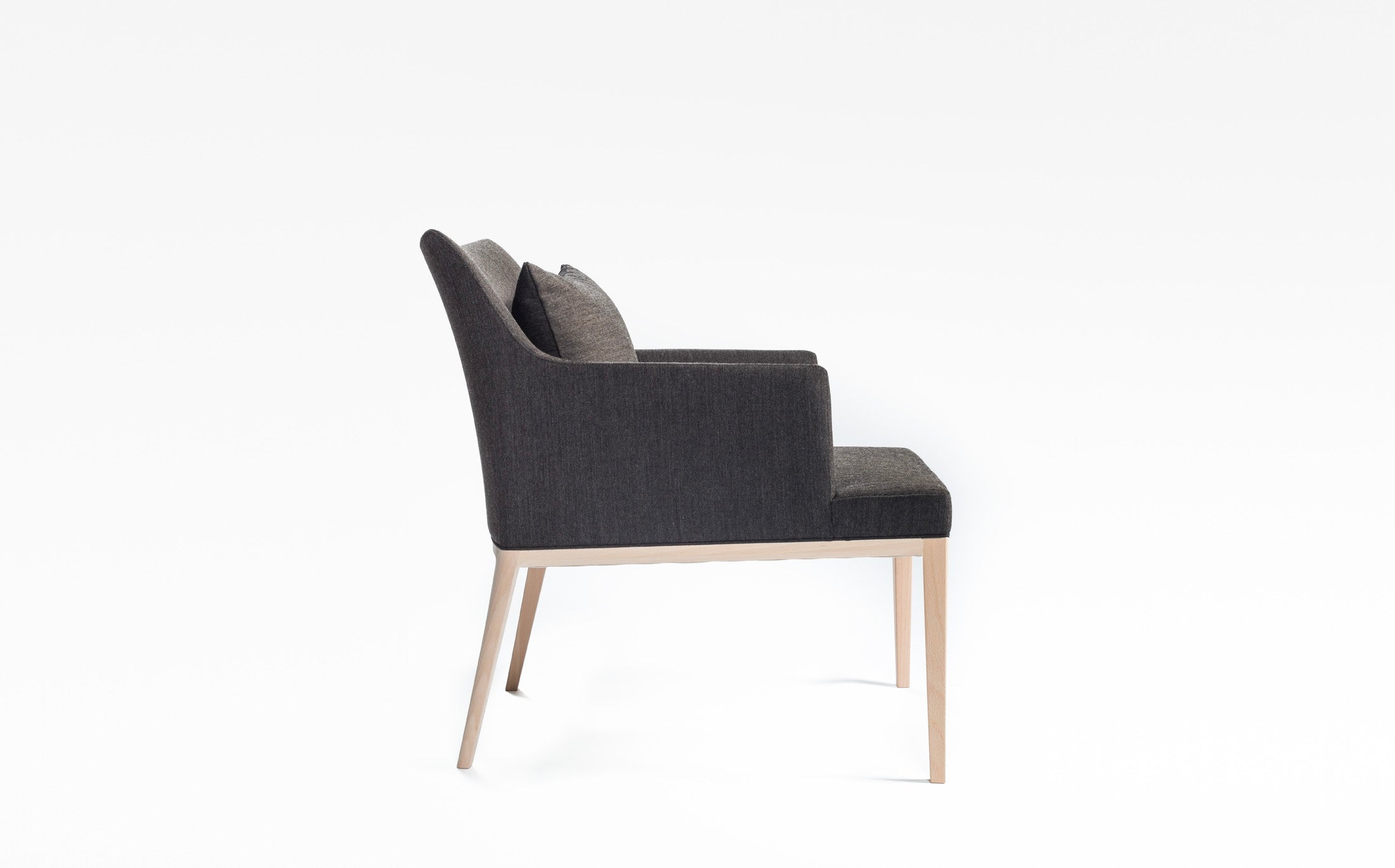 Leone seamless lounge chair