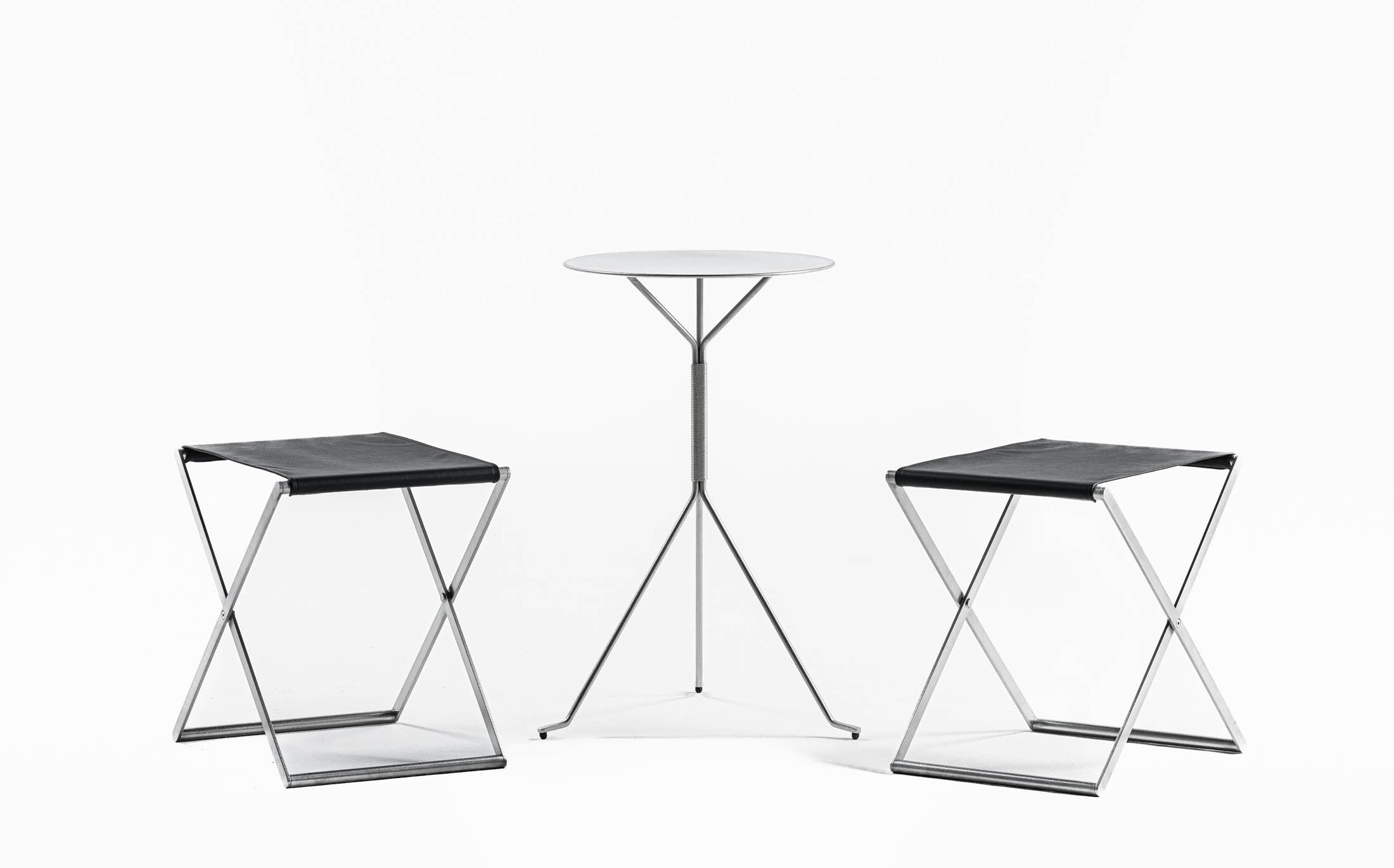 serpentine stool - stainless