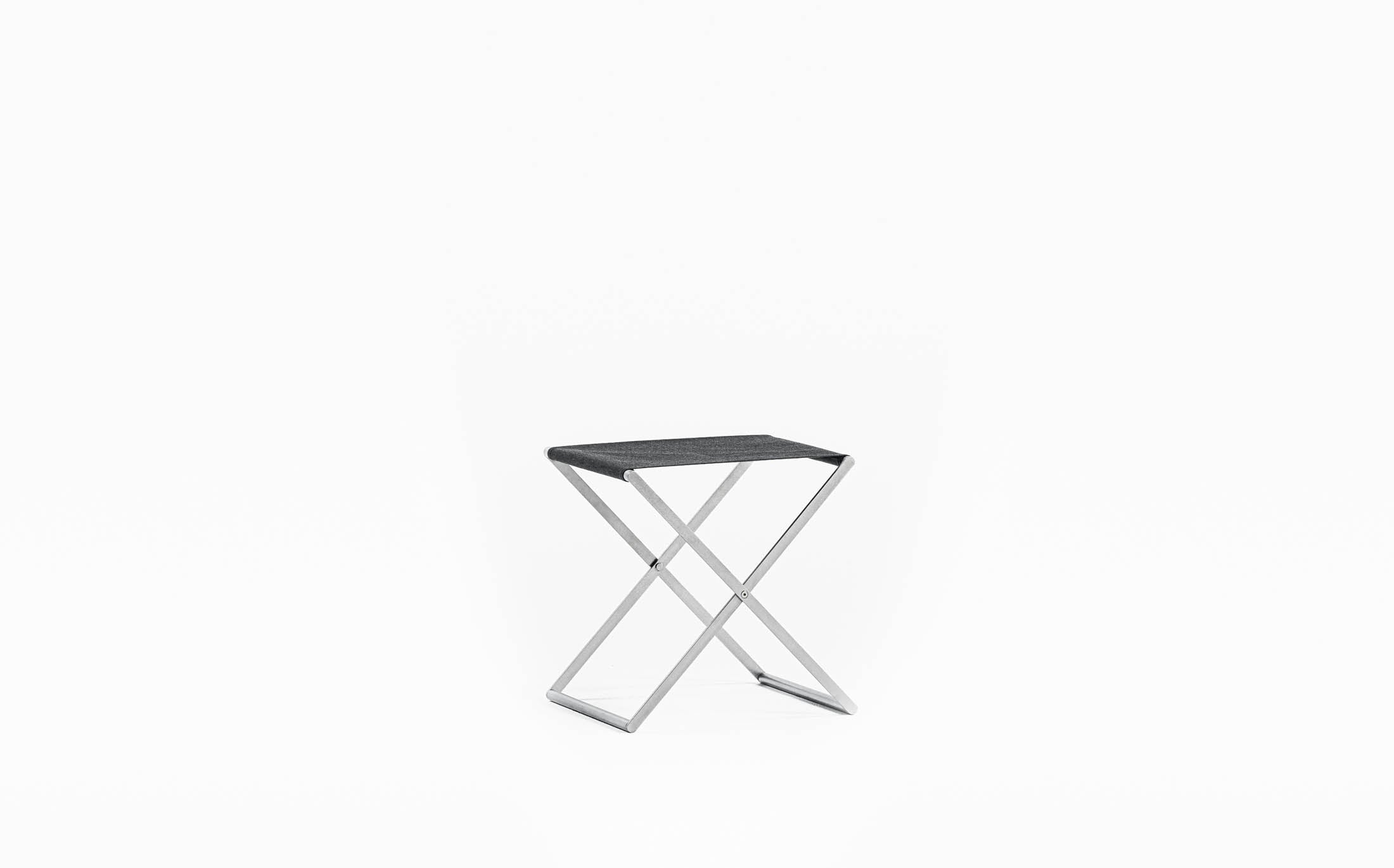 serpentine stool - stainless #Seat materials_fabric - slate