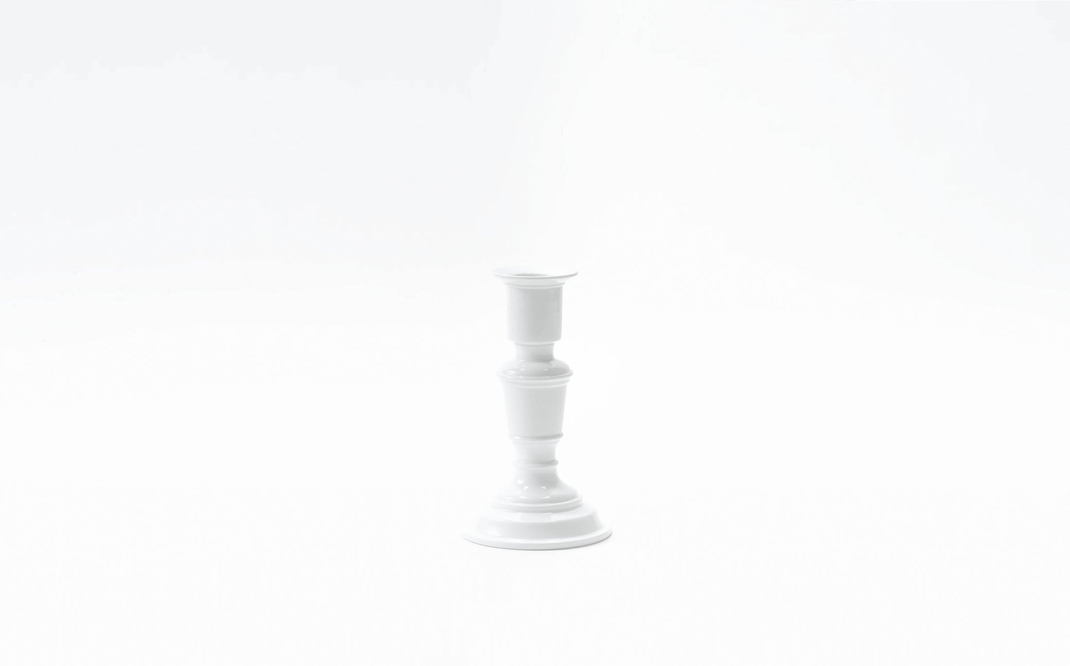 Tamaki - Porcelain White - Candle Stand A