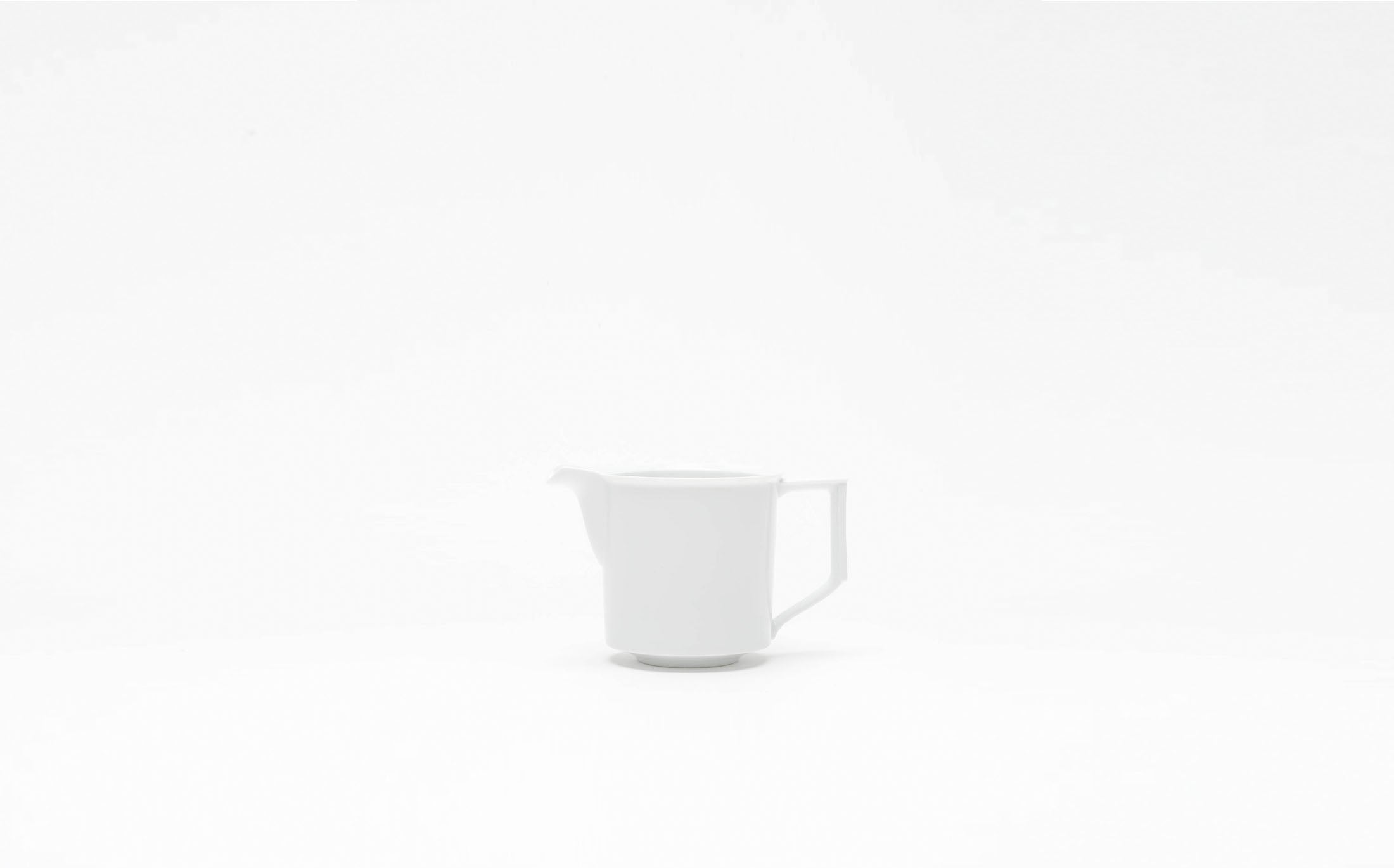 Tamaki - Porcelain White - Milk Pitcher