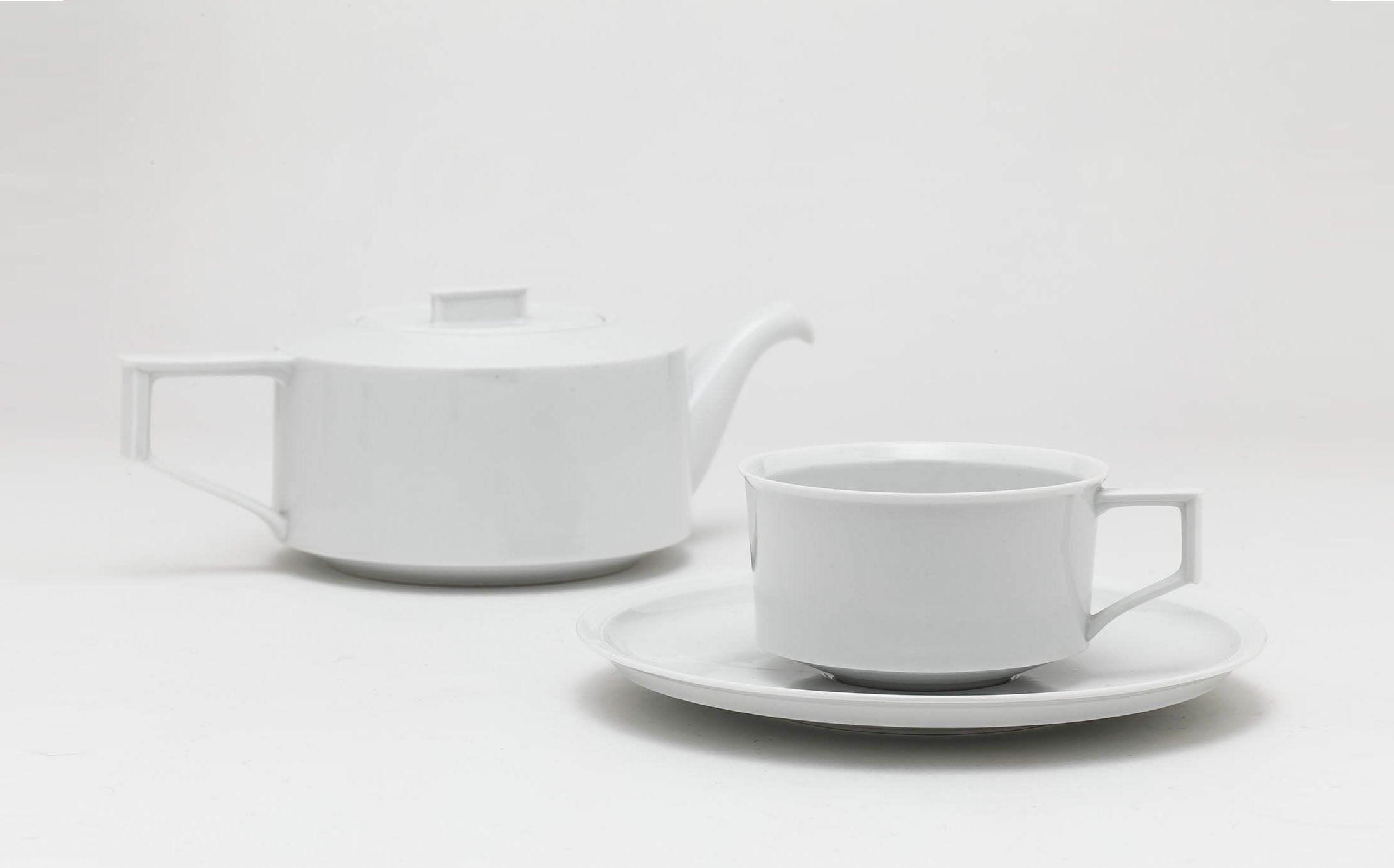 Tamaki - Porcelain White