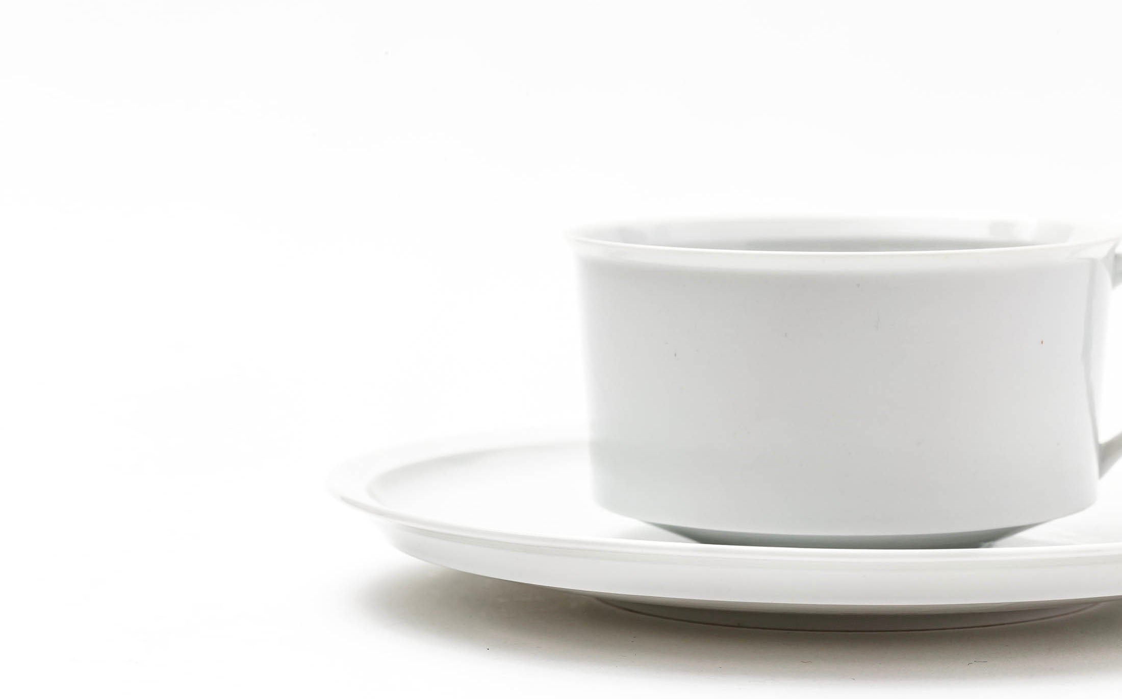 Tamaki - Porcelain White - Tea Cup and Saucer