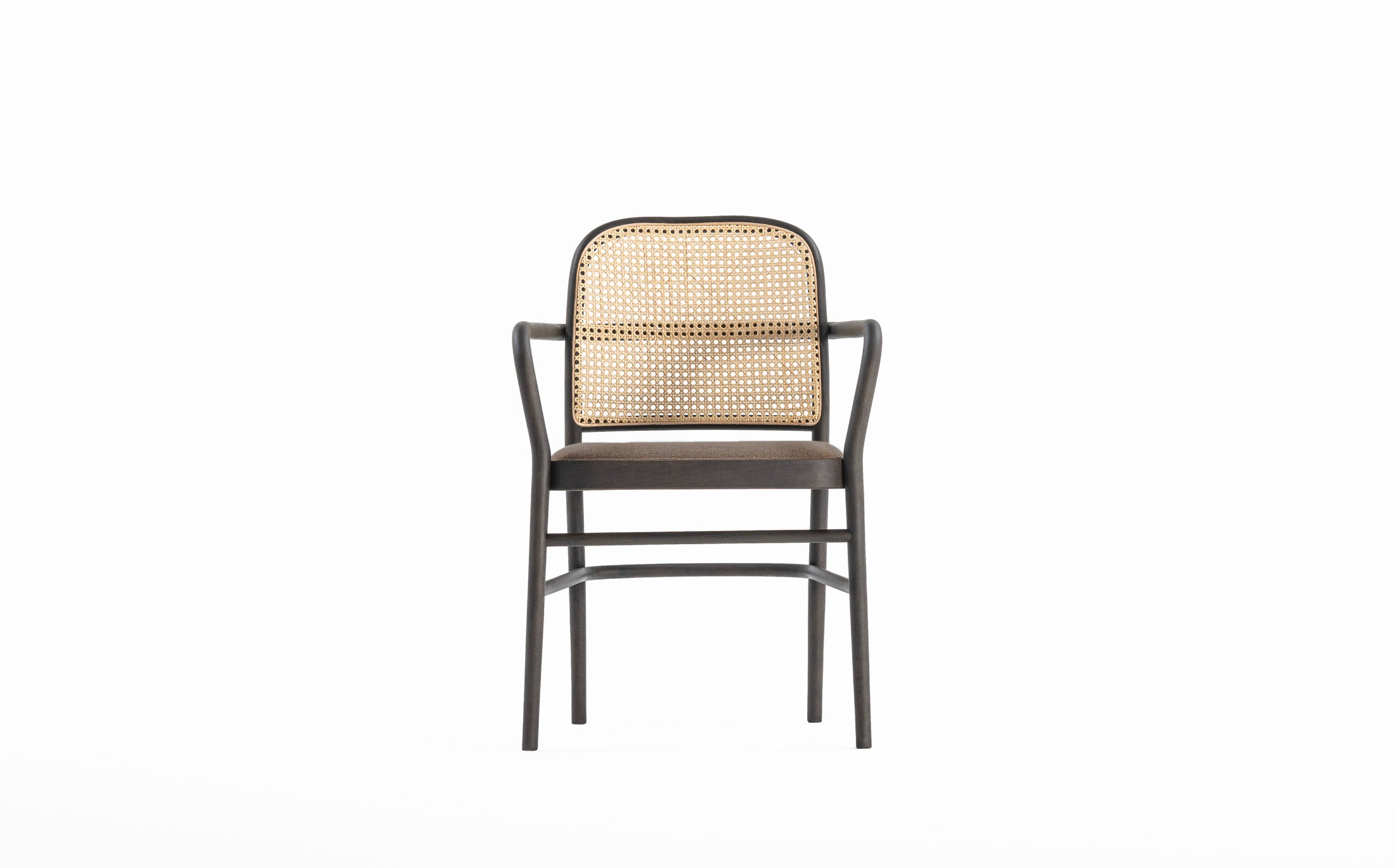 The bent armchair #Seat materials_fabric1 bergen 03/07